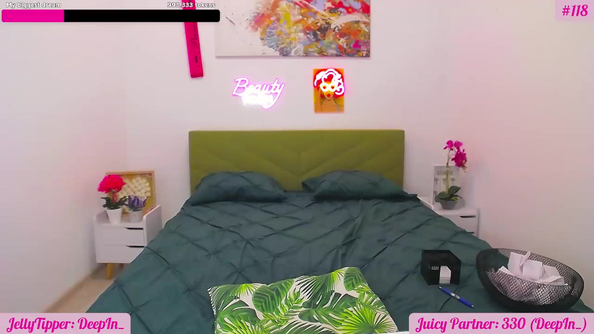 Gallery image thumbnail from JuicyJelly's myfreecams stream on, 08/31/2025, 18:44 image 8 of 20