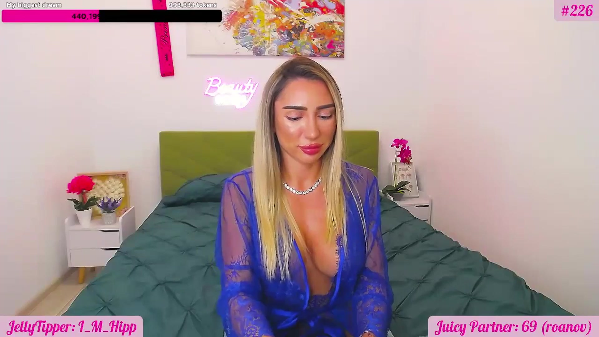 Gallery image thumbnail from JuicyJelly's myfreecams stream on, 10/10/2025, 18:06 image 12 of 20
