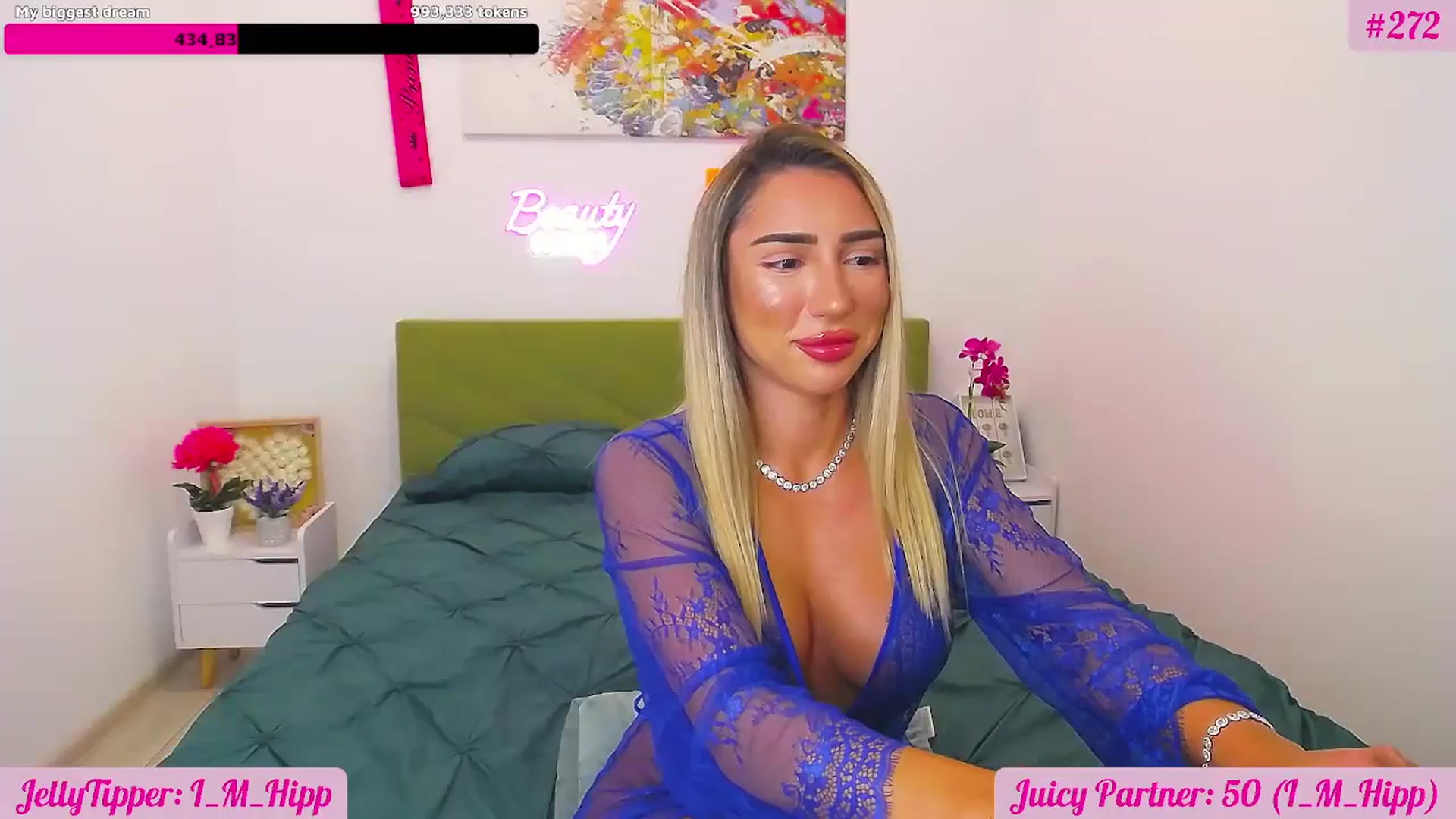 Gallery image thumbnail from JuicyJelly's myfreecams stream on, 10/10/2025, 18:06 image 1 of 20