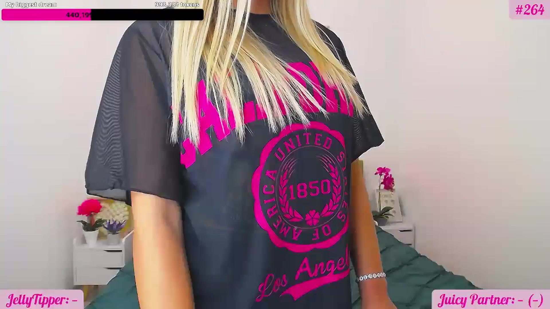 Gallery image thumbnail from JuicyJelly's myfreecams stream on, 10/11/2025, 16:24 image 14 of 20