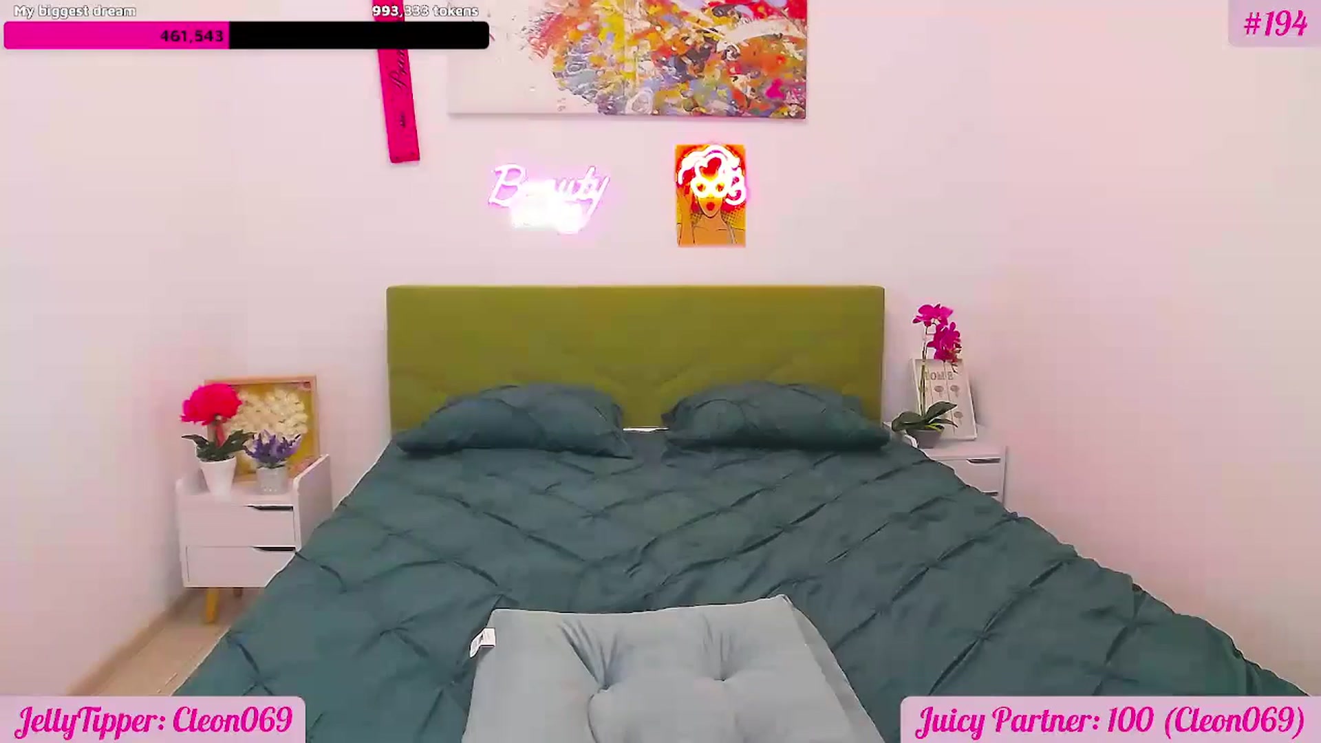 Gallery image thumbnail from JuicyJelly's myfreecams stream on, 10/13/2025, 16:13 image 13 of 20