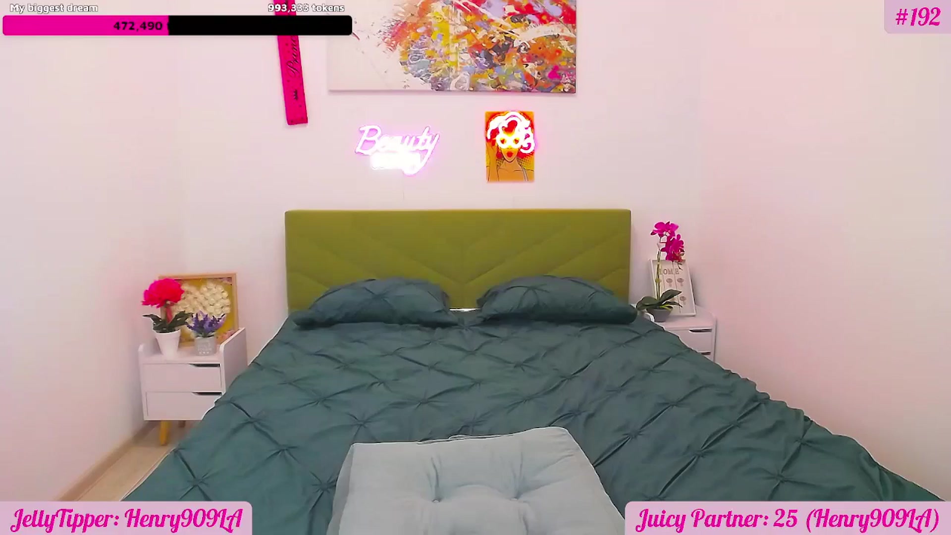 Gallery image thumbnail from JuicyJelly's myfreecams stream on, 10/15/2025, 17:34 image 8 of 20