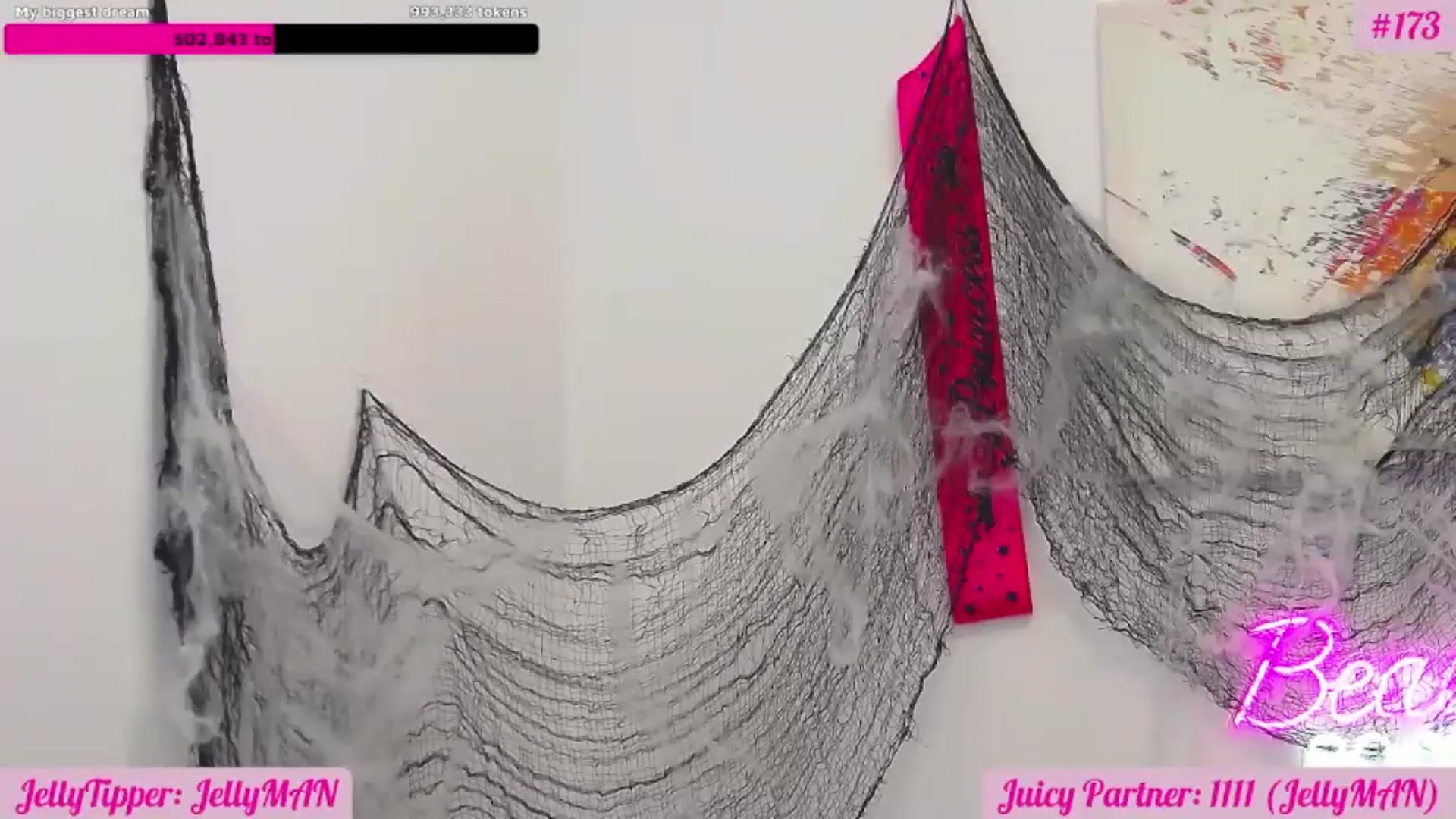 Gallery image thumbnail from JuicyJelly's myfreecams stream on, 10/21/2025, 18:01 image 18 of 20