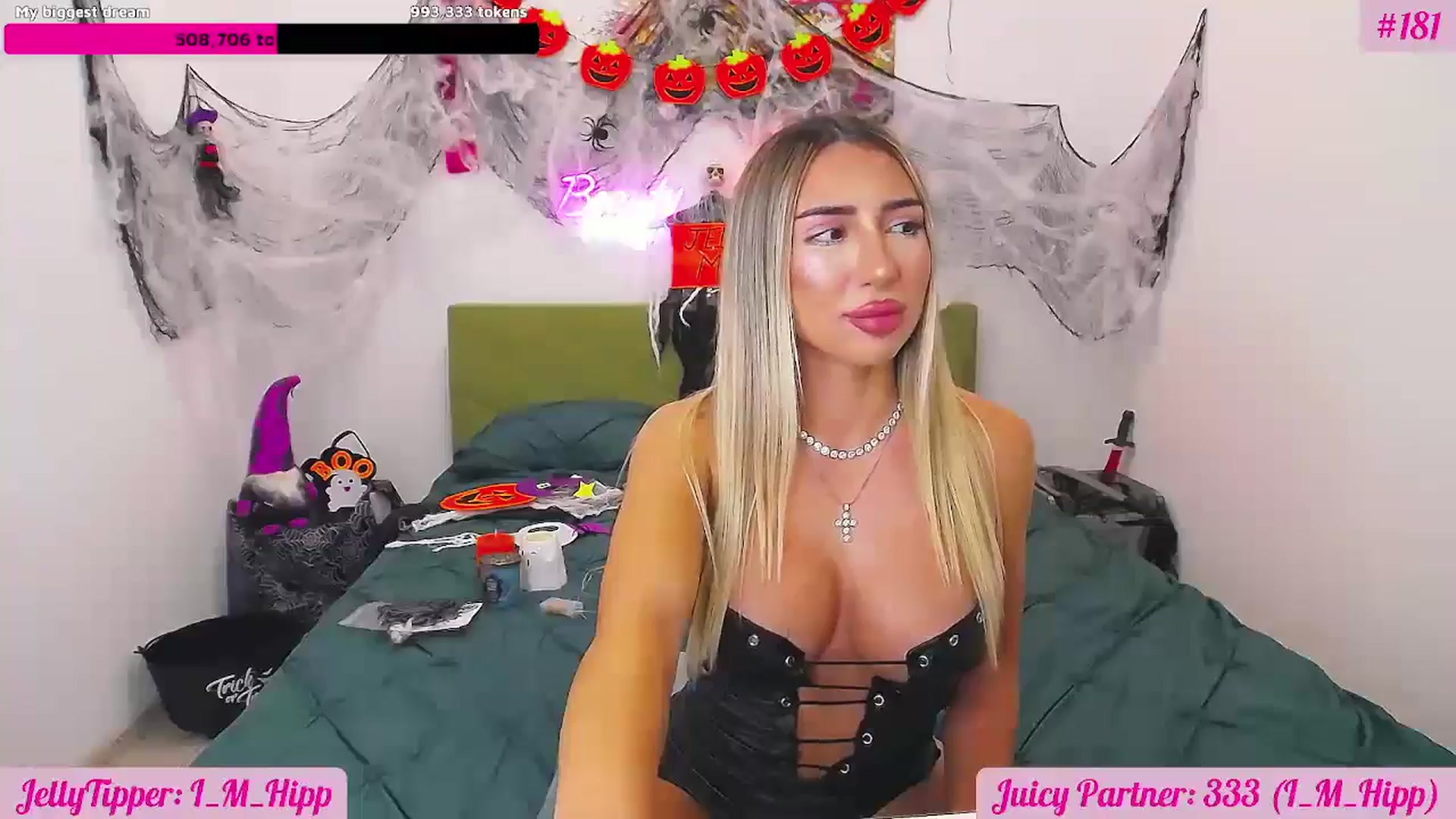 Gallery image thumbnail from JuicyJelly's myfreecams stream on, 10/23/2025, 18:34 image 14 of 20