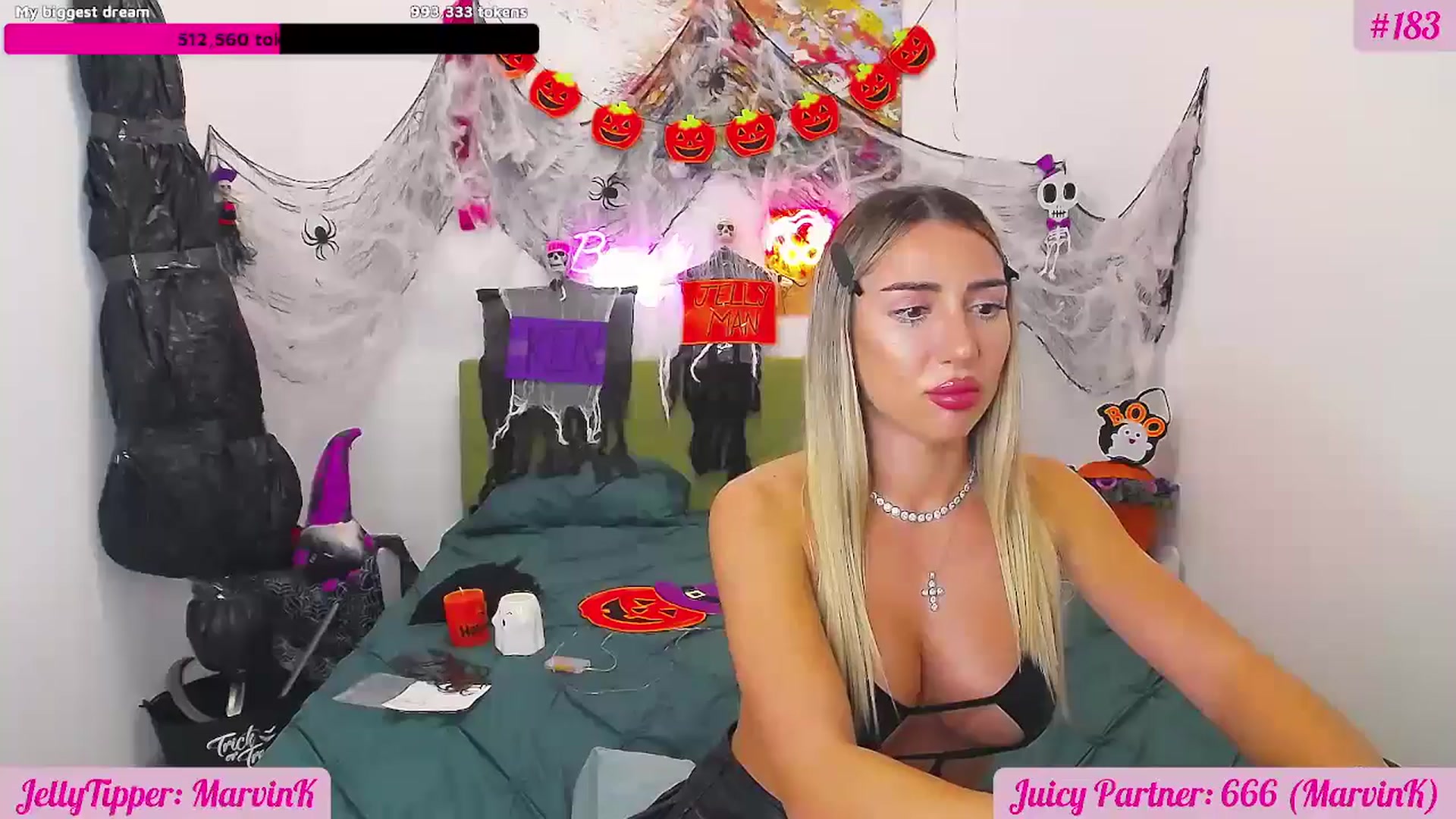 Gallery image thumbnail from JuicyJelly's myfreecams stream on, 10/24/2025, 19:25 image 9 of 20