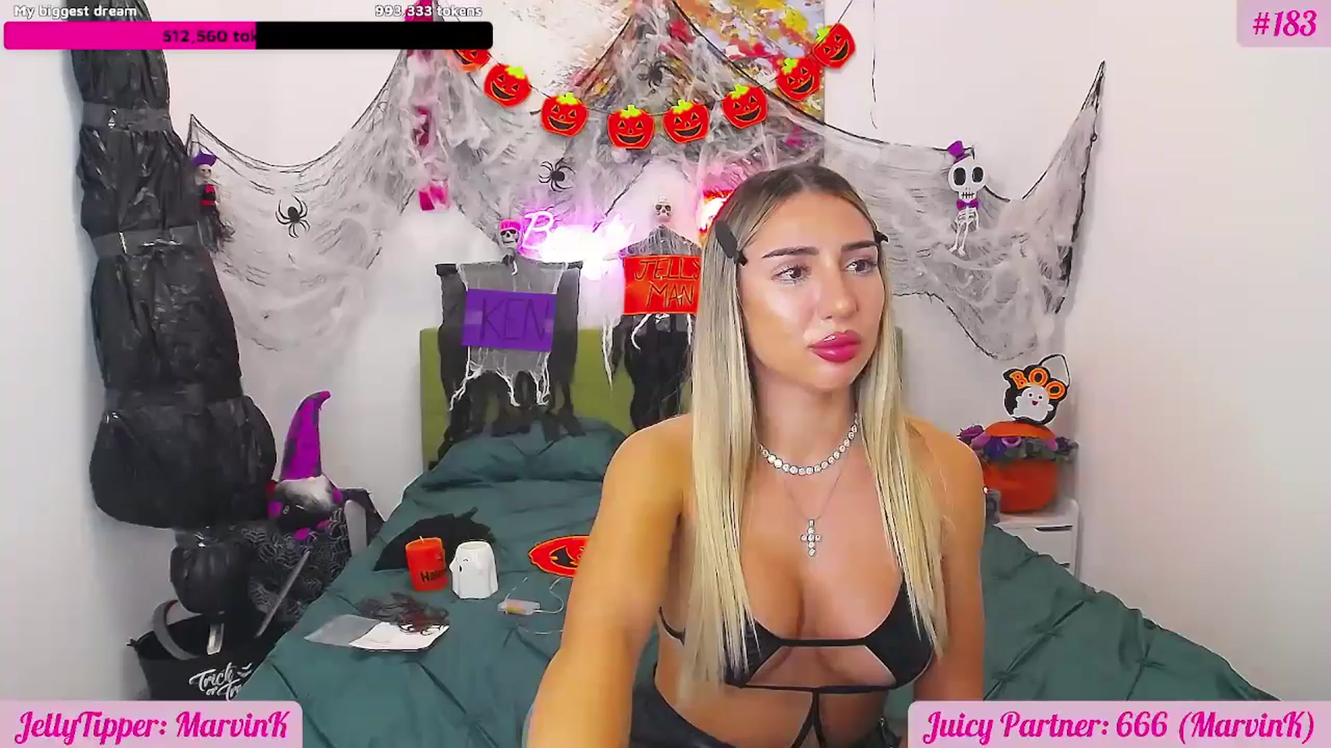 Gallery image thumbnail from JuicyJelly's myfreecams stream on, 10/24/2025, 19:25 image 8 of 20