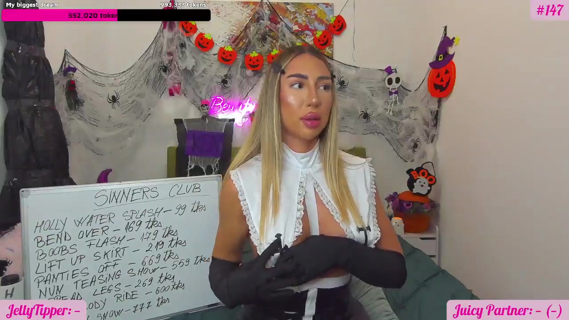 Gallery image thumbnail from JuicyJelly's myfreecams stream on, 10/28/2025, 16:53 image 2 of 20