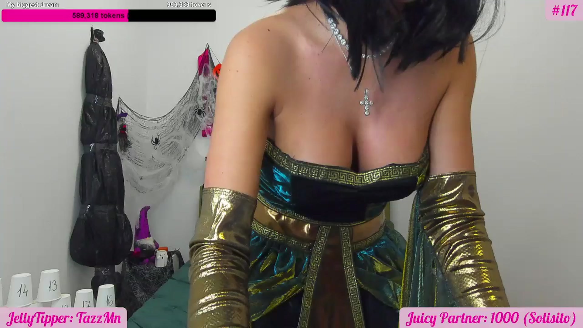 Gallery image thumbnail from JuicyJelly's myfreecams stream on, 10/31/2025, 20:34 image 1 of 20