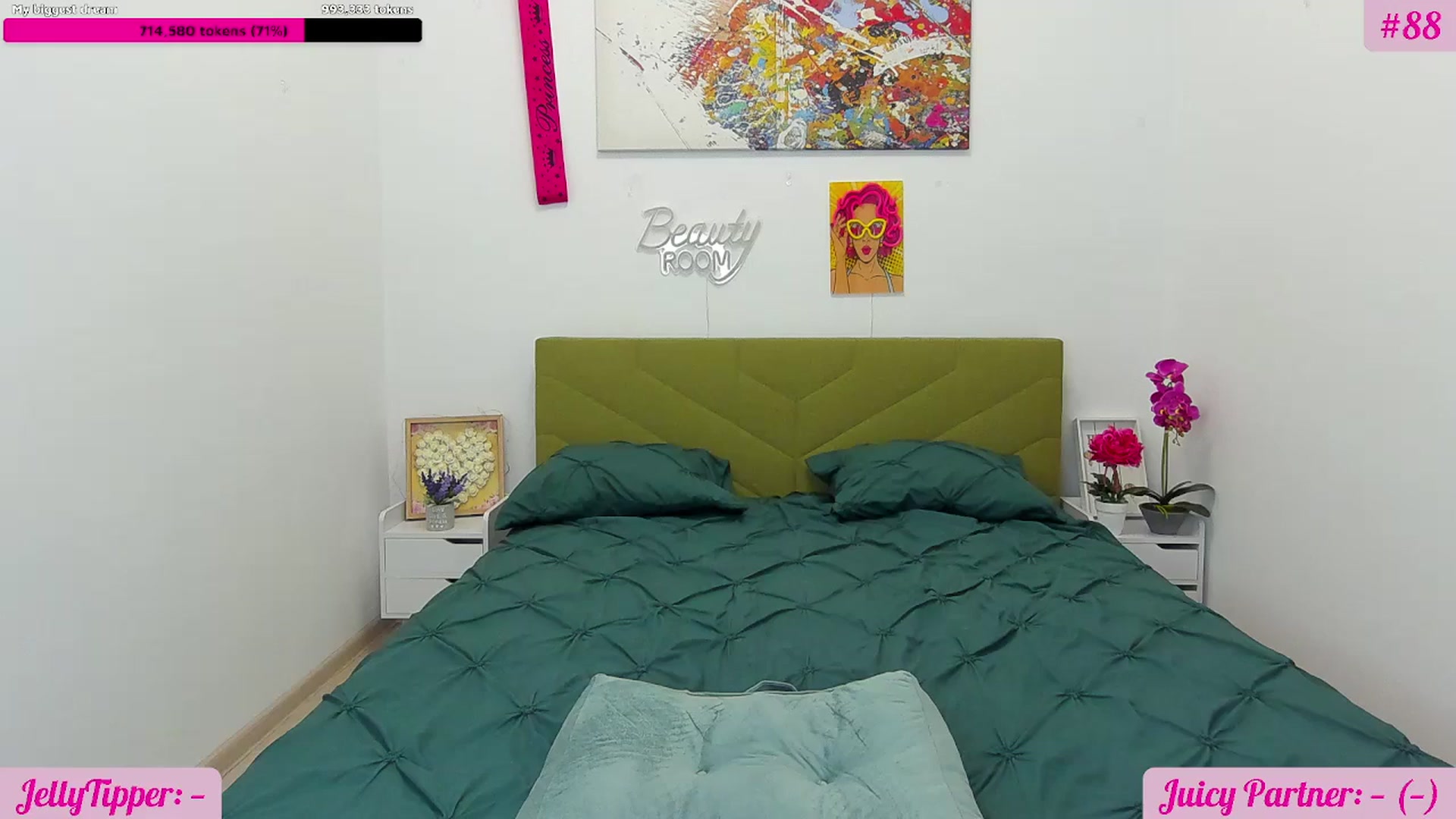 Gallery image thumbnail from JuicyJelly's myfreecams stream on, 11/19/2025, 17:09 image 5 of 20