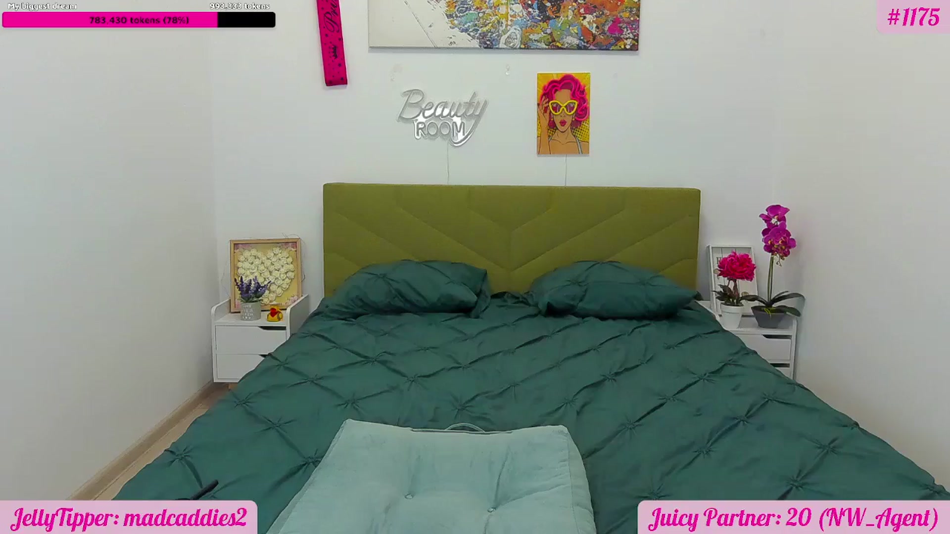 Gallery image thumbnail from JuicyJelly's myfreecams stream on, 12/08/2025, 18:15 image 7 of 20