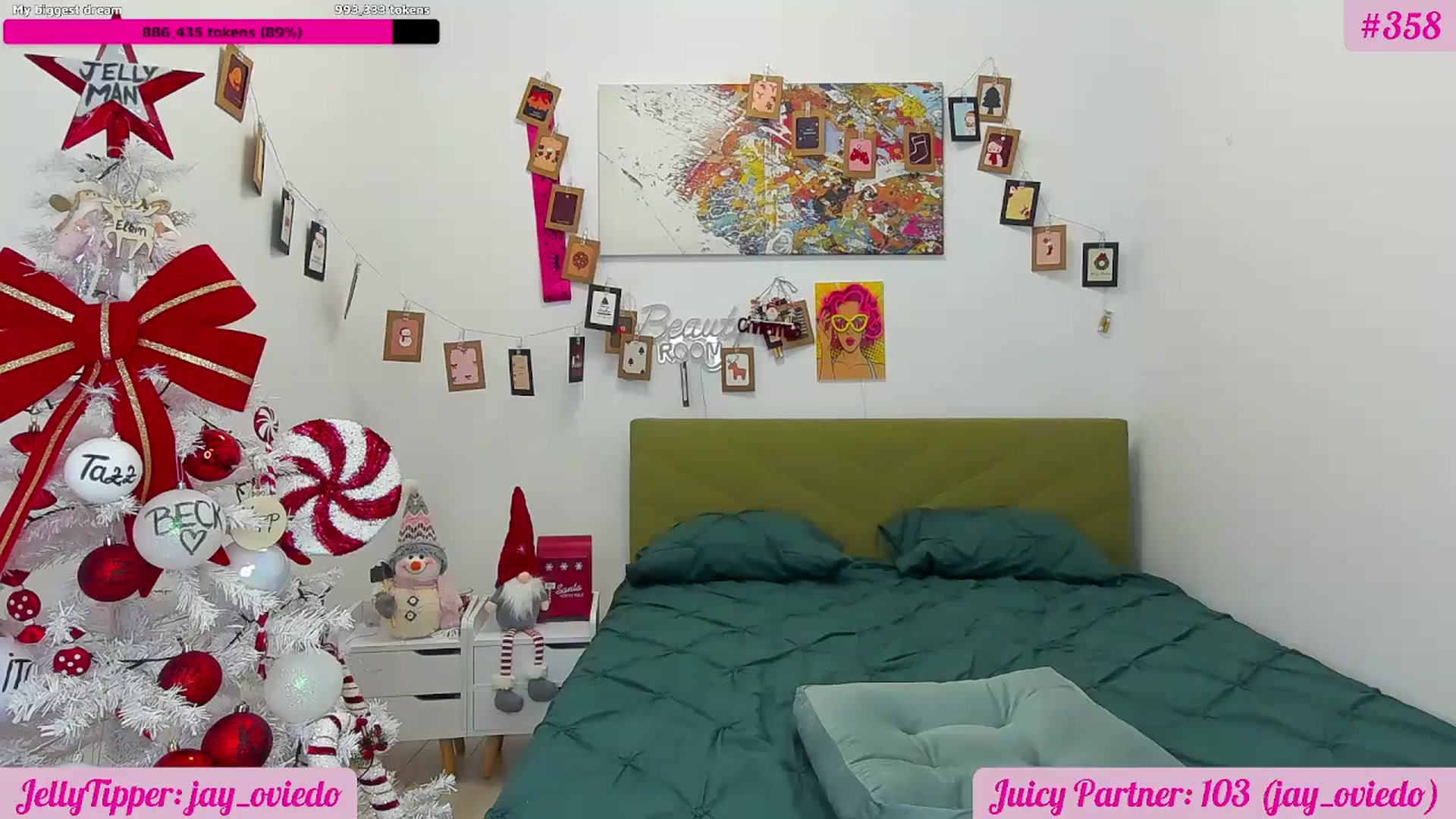 Gallery image thumbnail from JuicyJelly's myfreecams stream on, 01/04/2026, 18:25 image 14 of 20