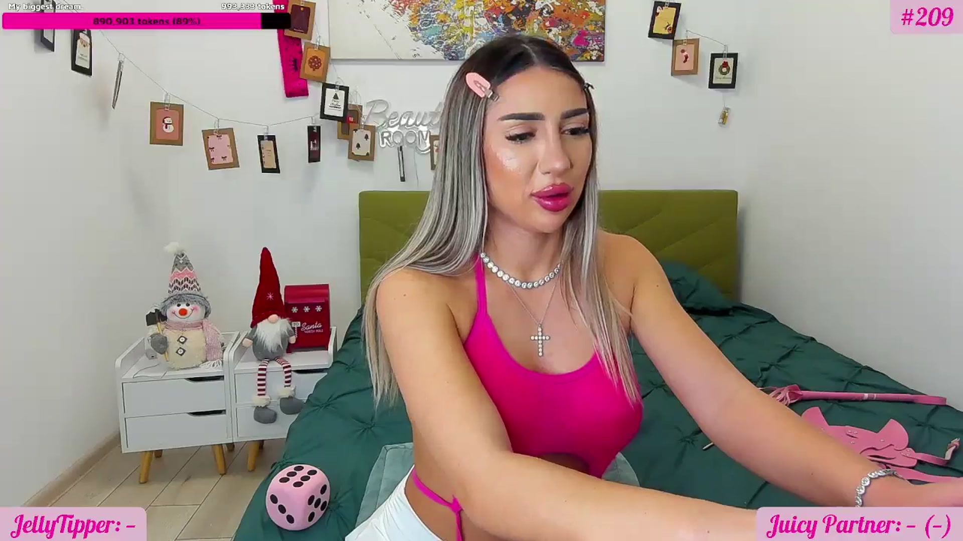 Gallery image thumbnail from JuicyJelly's myfreecams stream on, 01/06/2026, 19:21 image 3 of 20