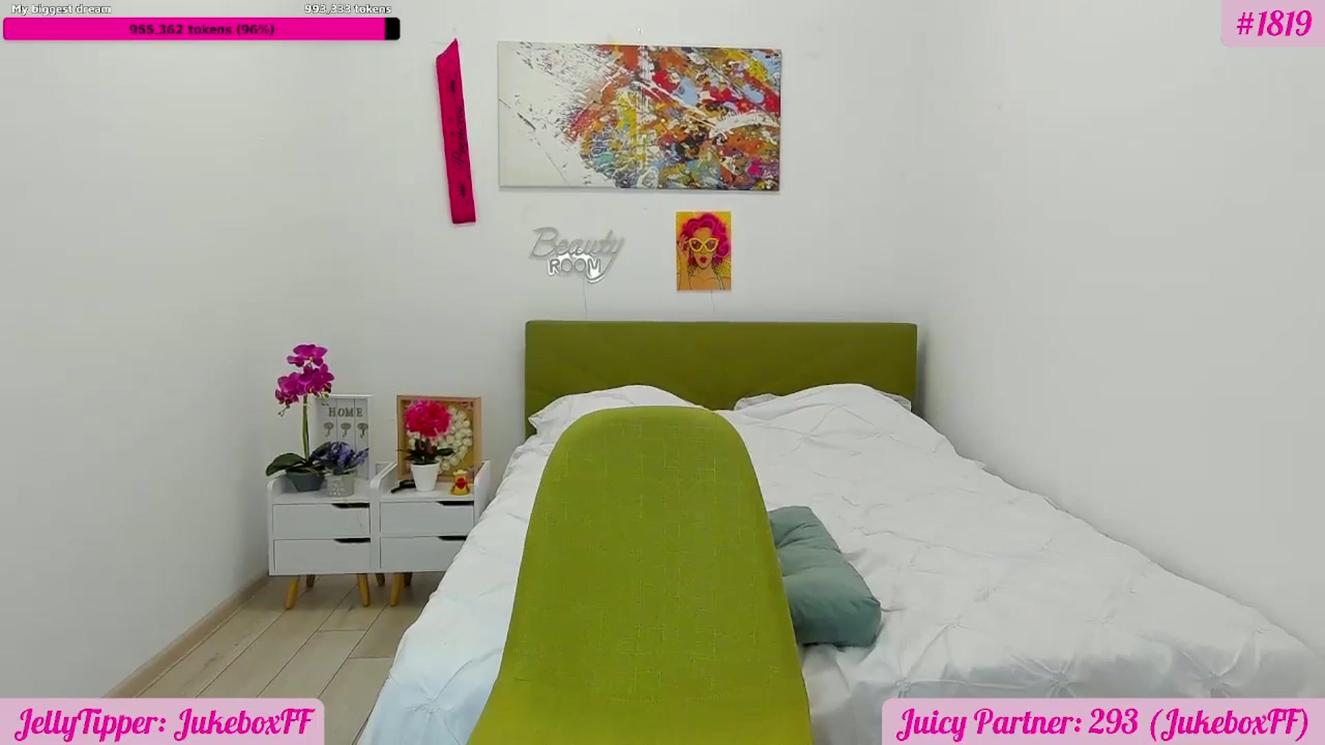 Gallery image thumbnail from JuicyJelly's myfreecams stream on, 02/05/2026, 19:15 image 8 of 20