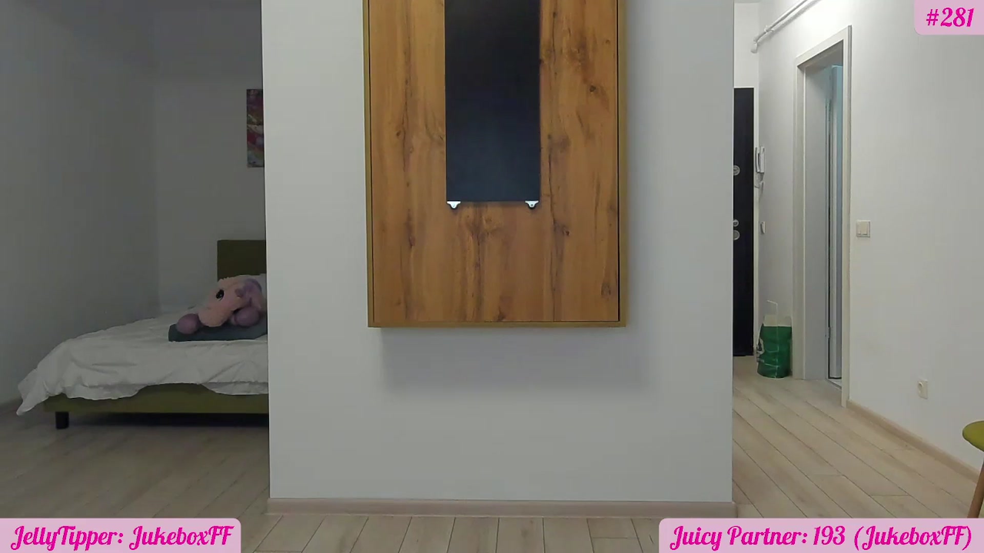 Gallery image thumbnail from JuicyJelly's myfreecams stream on, 03/13/2026, 18:53 image 15 of 20