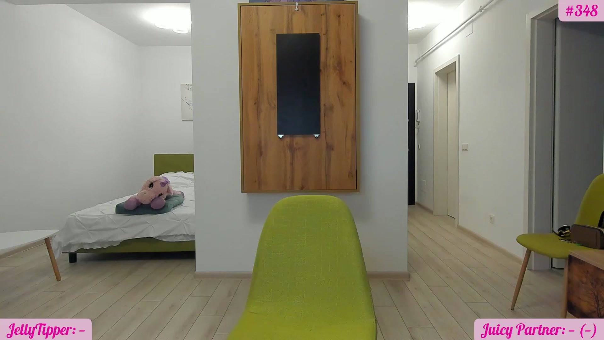Gallery image thumbnail from JuicyJelly's myfreecams stream on, 03/23/2026, 17:16 image 11 of 20