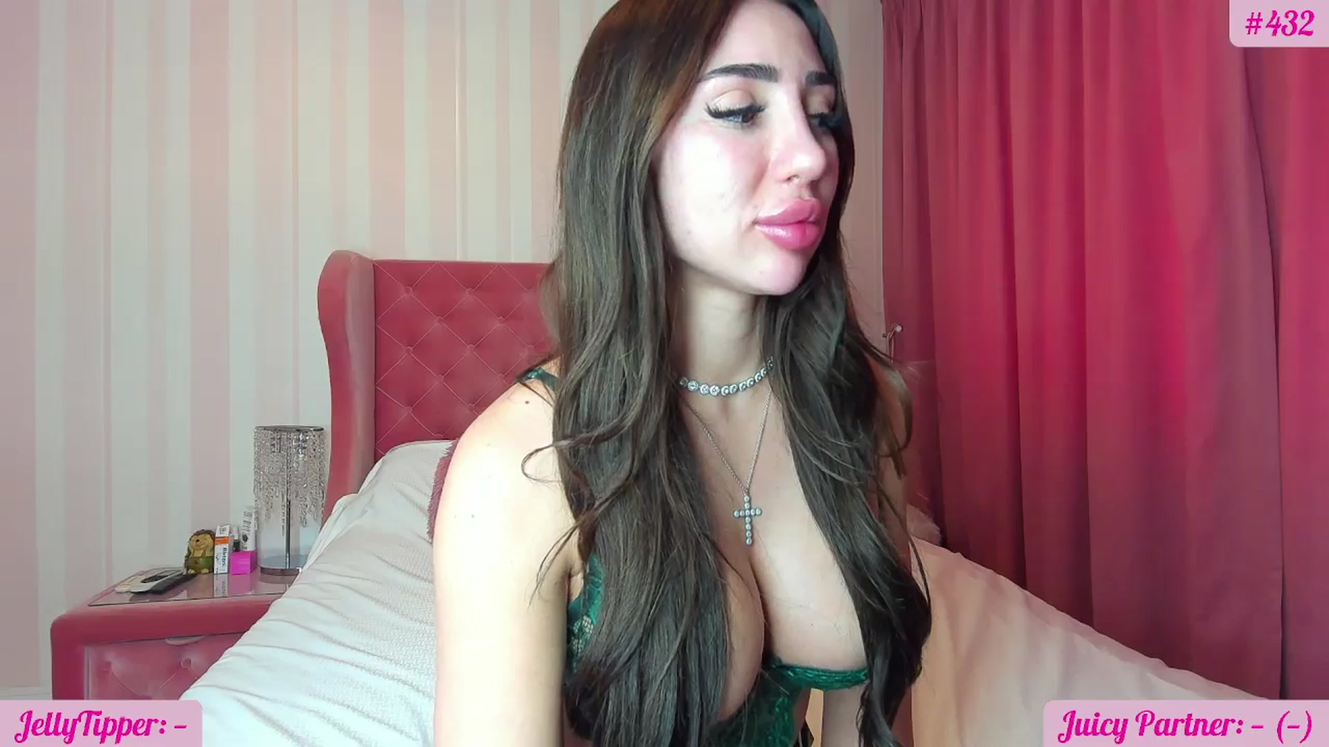 Gallery image thumbnail from JuicyJelly's myfreecams stream on, 04/18/2026, 15:26 image 10 of 20
