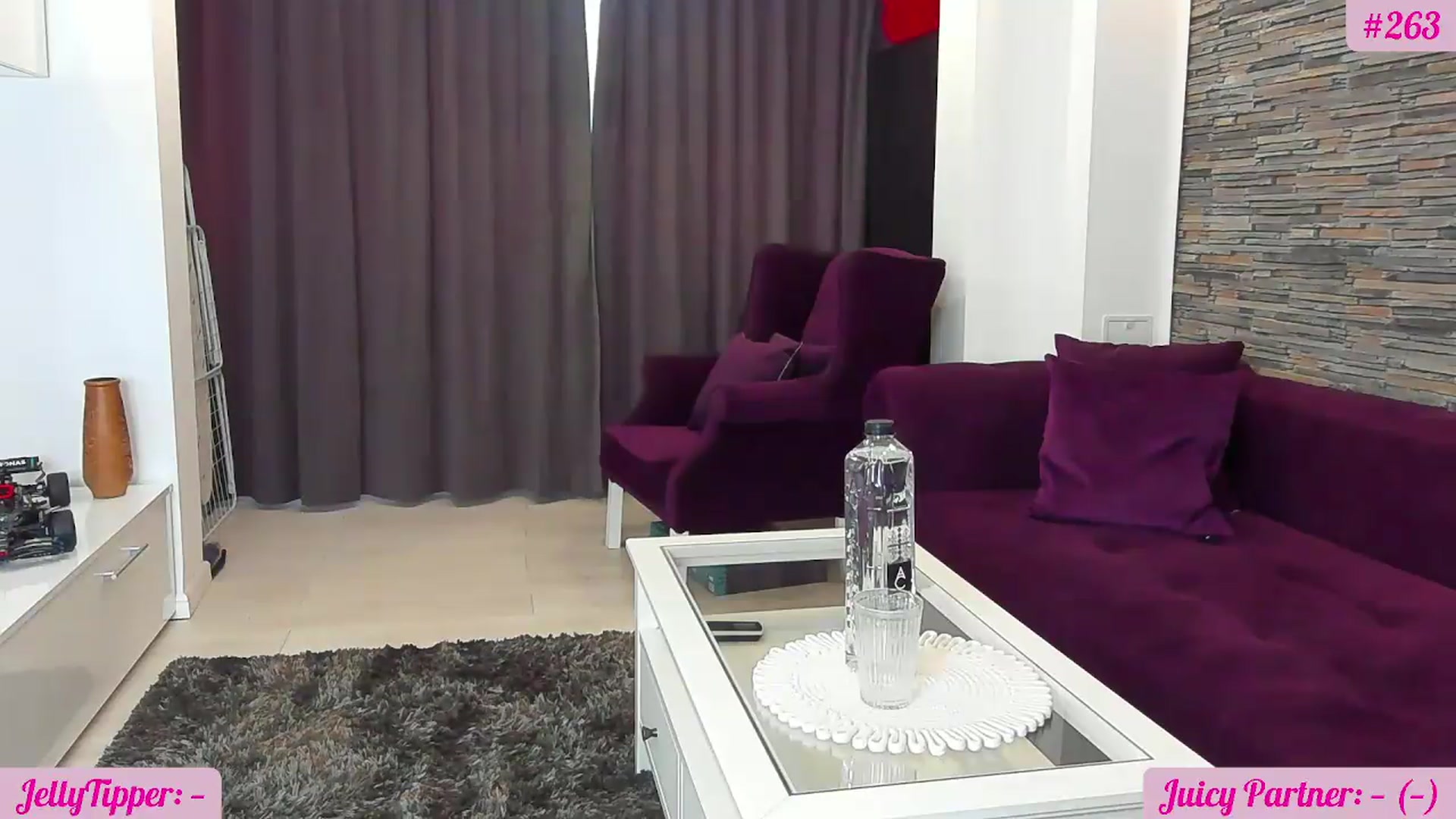Gallery image thumbnail from JuicyJelly's myfreecams stream on, 06/02/2026, 17:15 image 13 of 20