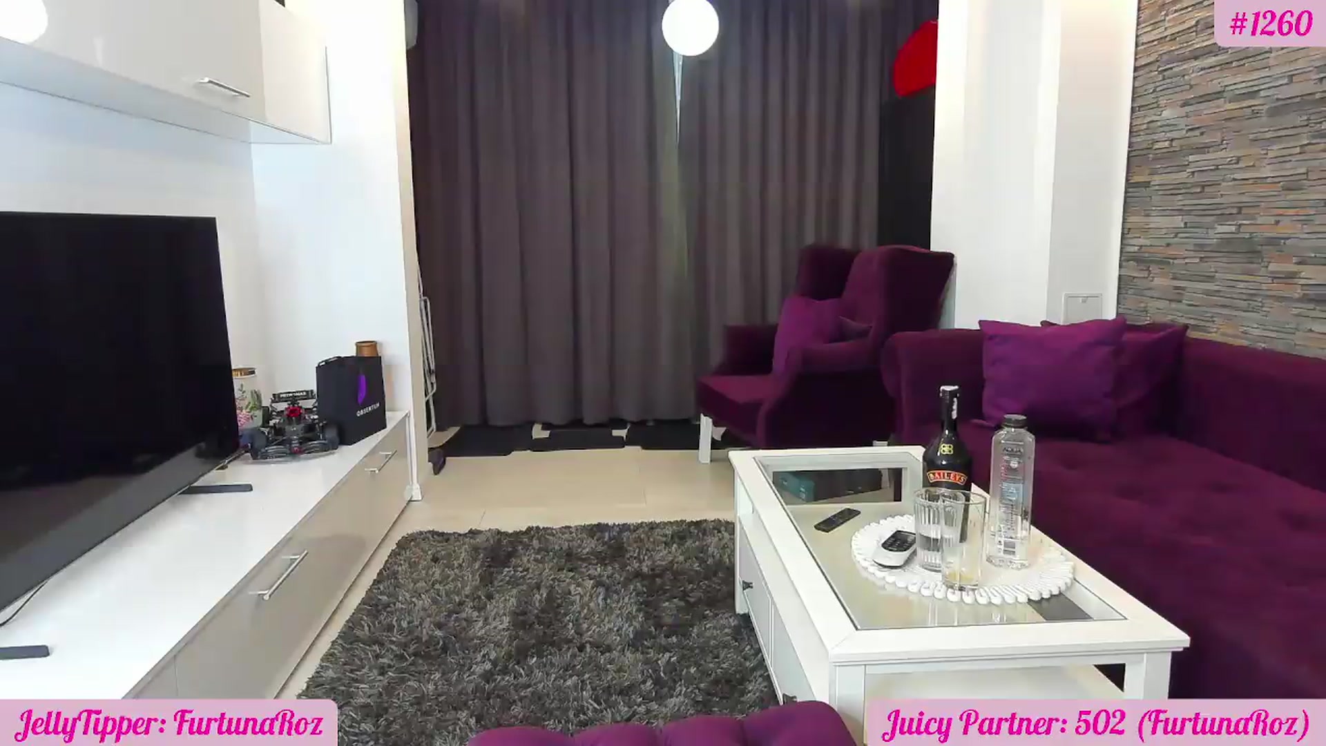 Gallery image thumbnail from JuicyJelly's myfreecams stream on, 07/08/2026, 18:26 image 15 of 20