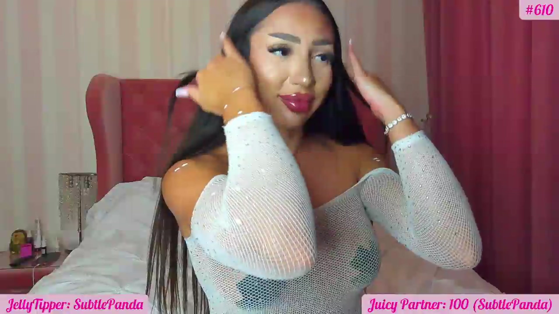 Gallery image thumbnail from JuicyJelly's myfreecams stream on, 07/16/2026, 17:19 image 14 of 20