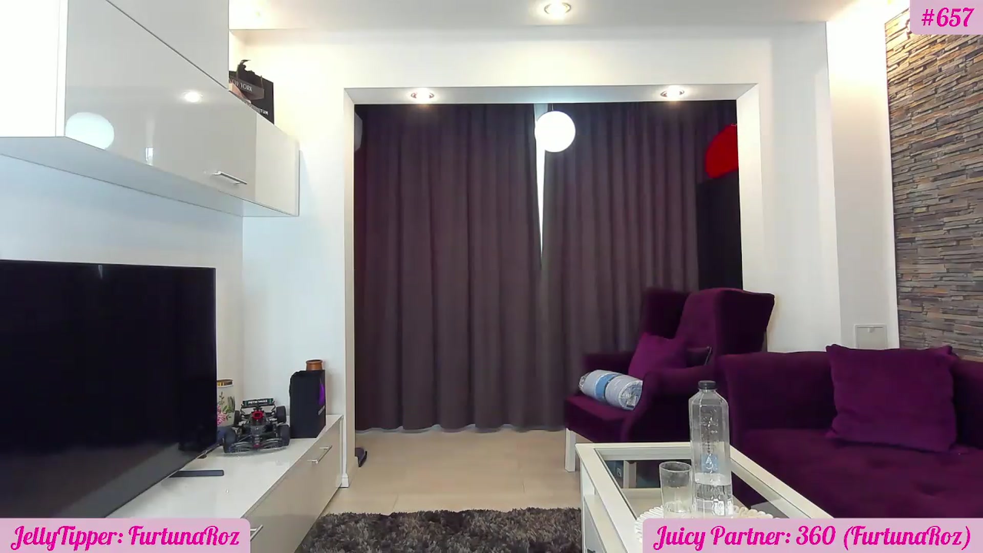 Gallery image thumbnail from JuicyJelly's myfreecams stream on, 07/29/2026, 16:34 image 16 of 20