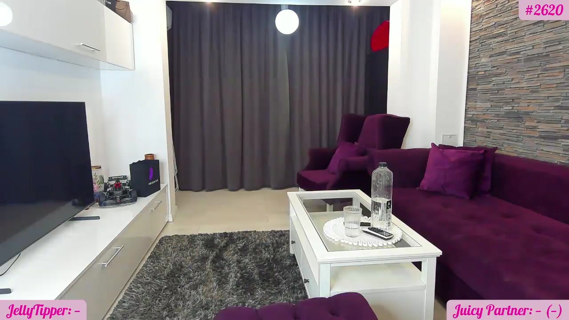 Gallery image thumbnail from JuicyJelly's myfreecams stream on, 08/25/2026, 18:29 image 20 of 20