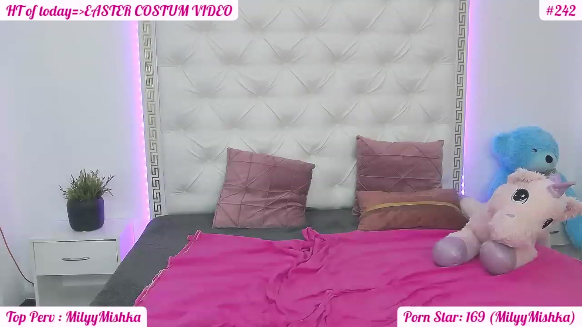 Gallery image thumbnail from JuicyJelly_'s myfreecams stream on, 04/14/2023, 18:56 image 18 of 20