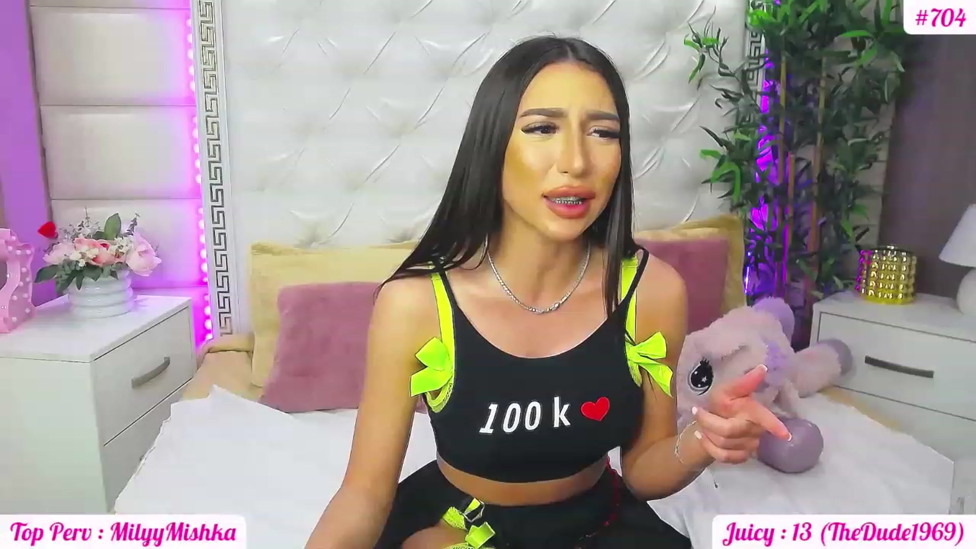 Gallery image thumbnail from JuicyJelly_'s myfreecams stream on, 05/09/2023, 18:35 image 18 of 20