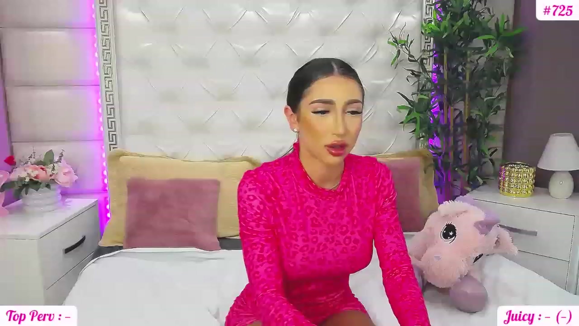 Gallery image thumbnail from JuicyJelly_'s myfreecams stream on, 05/12/2023, 14:28 image 11 of 20