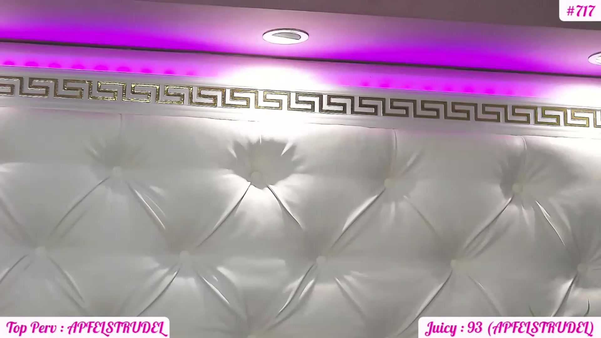 Gallery image thumbnail from JuicyJelly_'s myfreecams stream on, 05/12/2023, 17:54 image 17 of 20