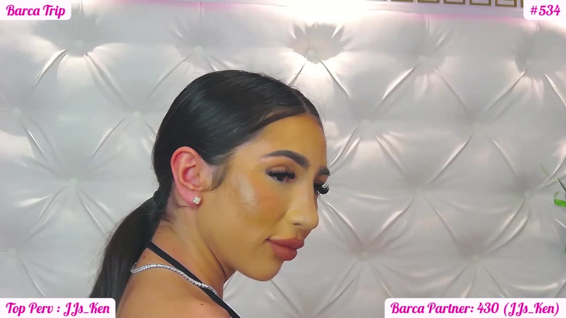 Gallery image thumbnail from JuicyJelly_'s myfreecams stream on, 05/20/2023, 13:15 image 16 of 20