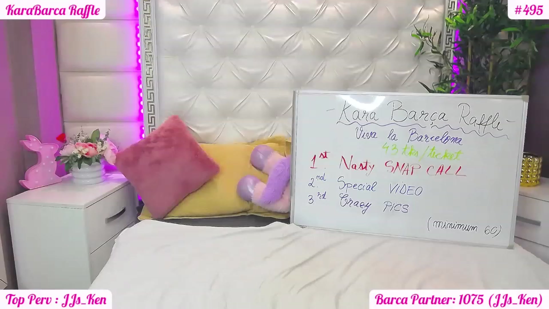 Gallery image thumbnail from JuicyJelly_'s myfreecams stream on, 05/20/2023, 17:15 image 13 of 20