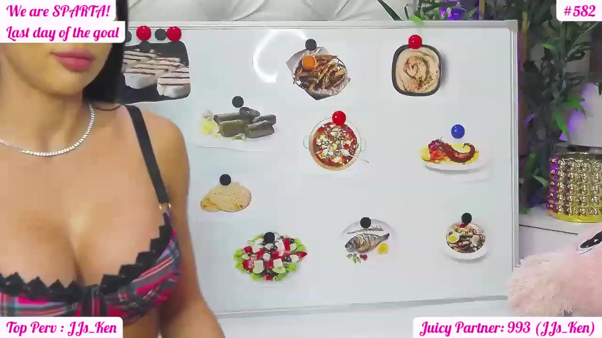 Gallery image thumbnail from JuicyJelly_'s myfreecams stream on, 05/30/2023, 17:21 image 14 of 20