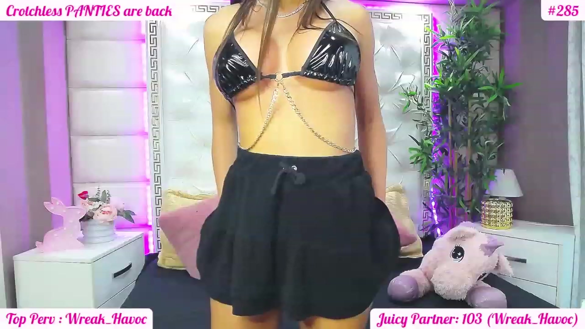 Gallery image thumbnail from JuicyJelly_'s myfreecams stream on, 06/02/2023, 16:31 image 6 of 20