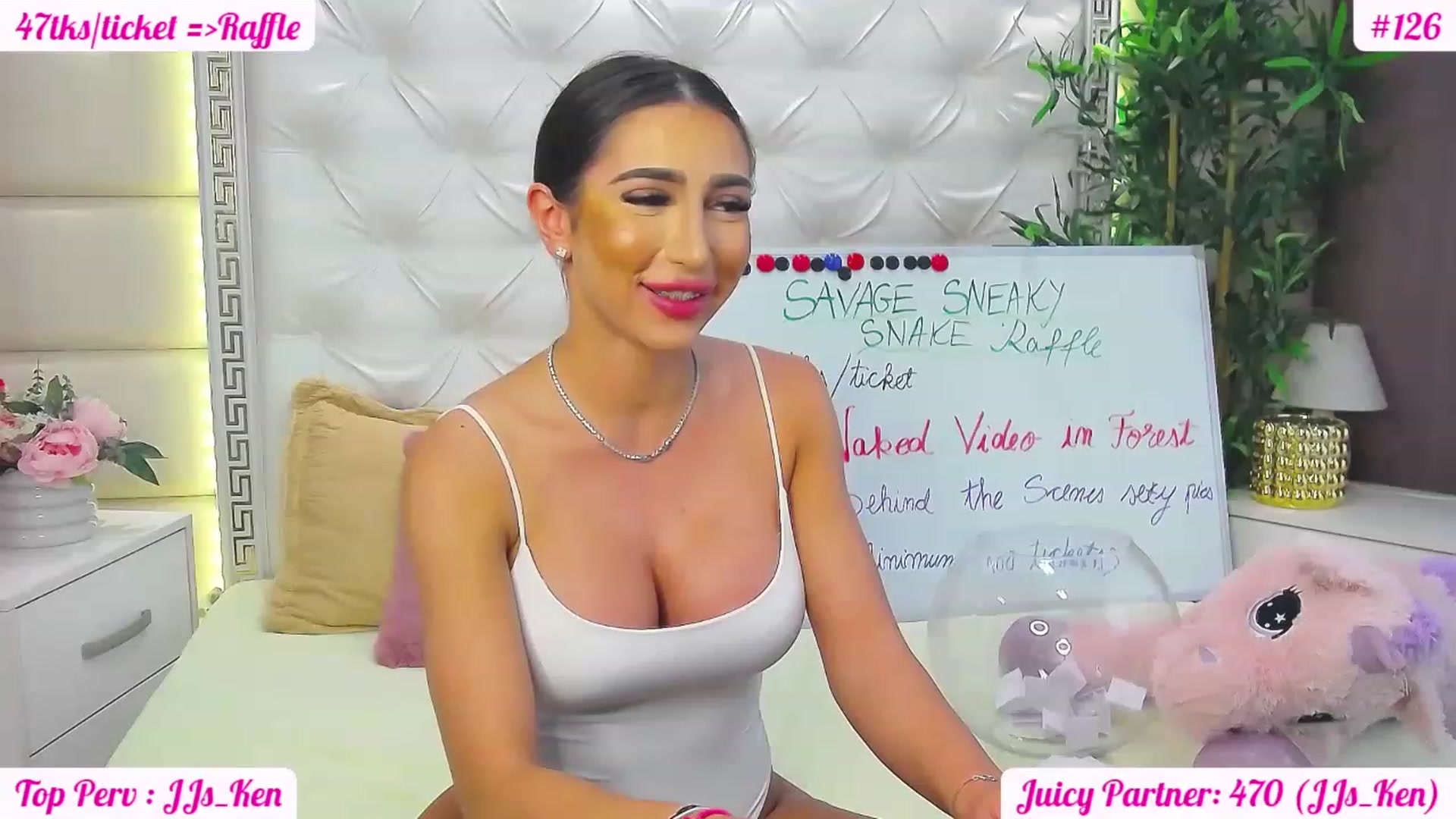 Gallery image thumbnail from JuicyJelly_'s myfreecams stream on, 06/05/2023, 14:57 image 9 of 20