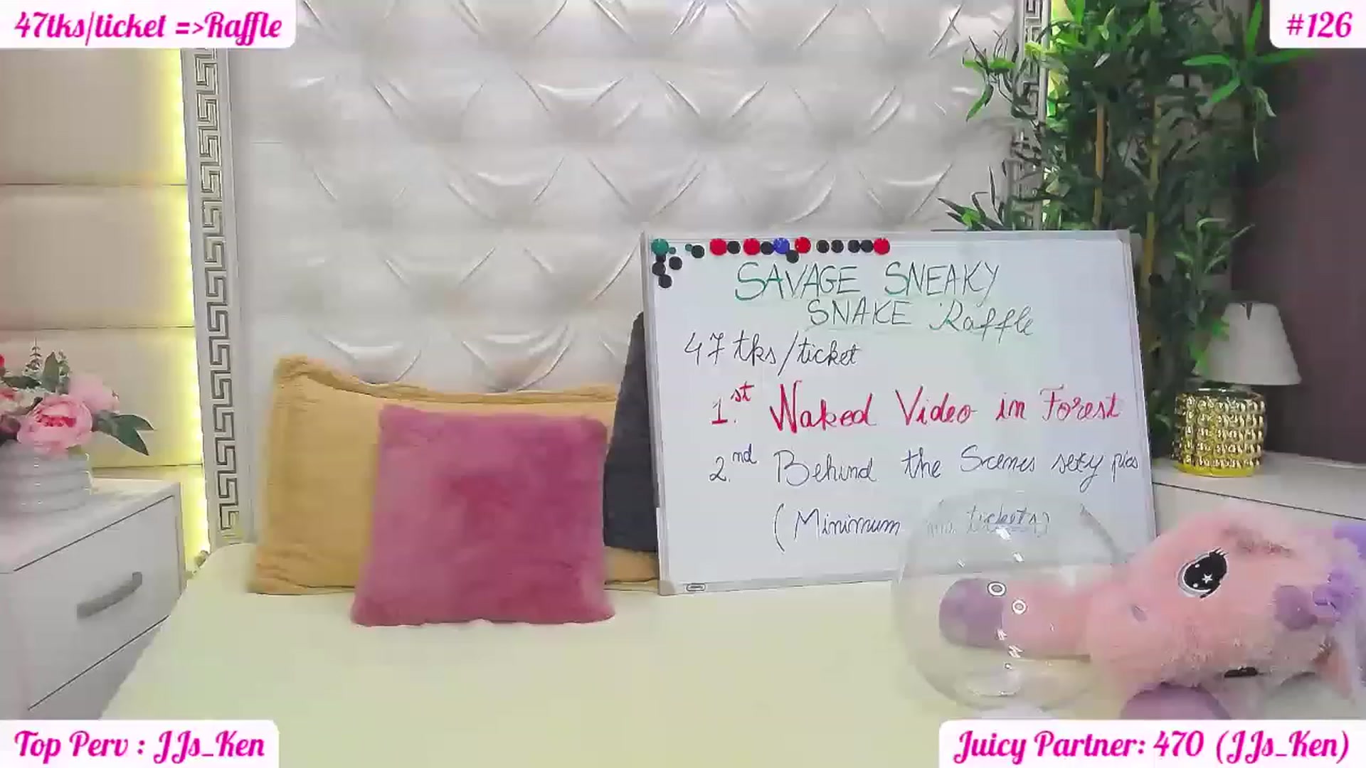Gallery image thumbnail from JuicyJelly_'s myfreecams stream on, 06/05/2023, 14:57 image 4 of 20