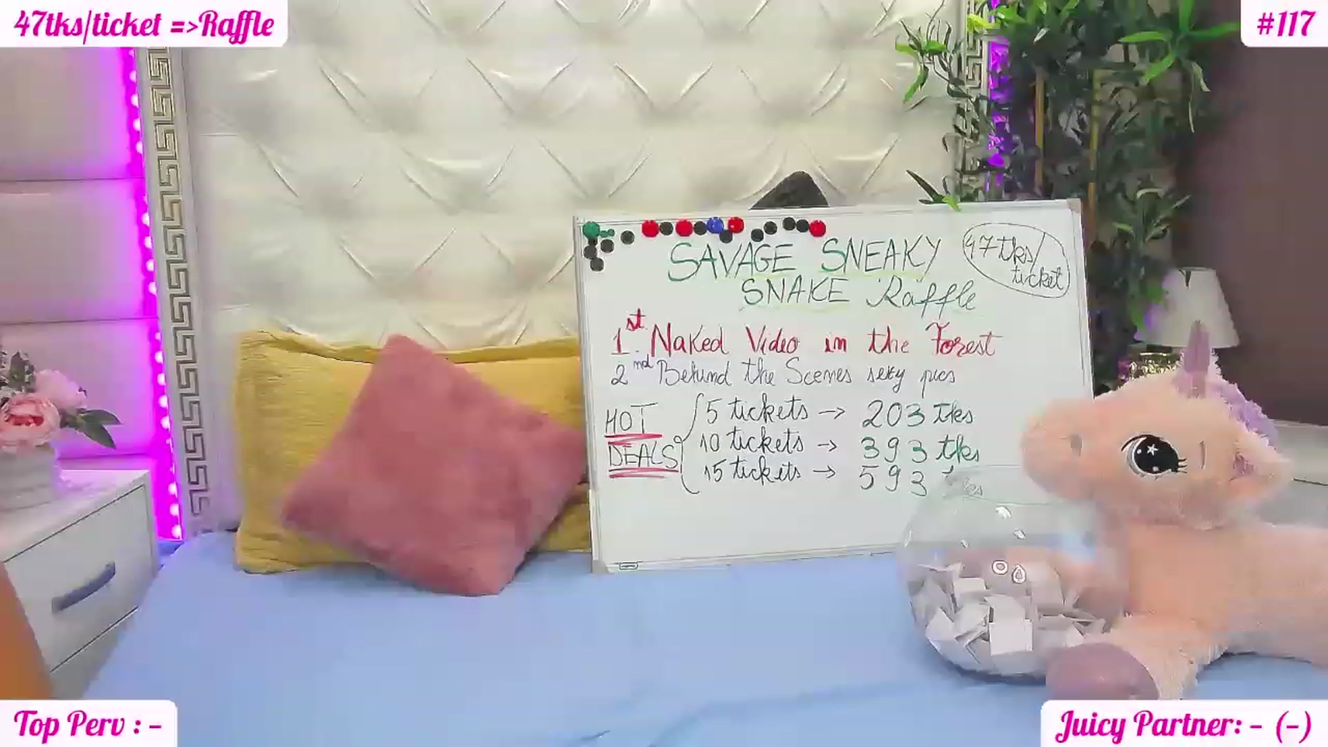 Gallery image thumbnail from JuicyJelly_'s myfreecams stream on, 06/06/2023, 13:49 image 4 of 20