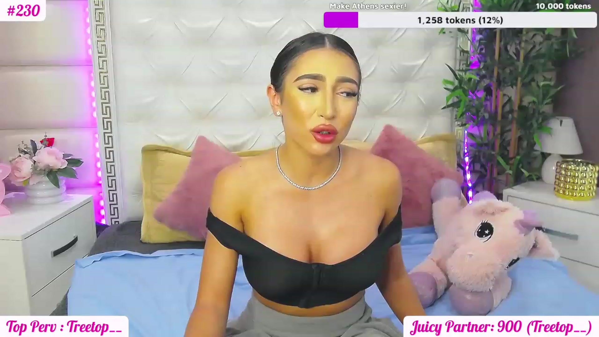 Gallery image thumbnail from JuicyJelly_'s myfreecams stream on, 06/22/2023, 14:40 image 17 of 20