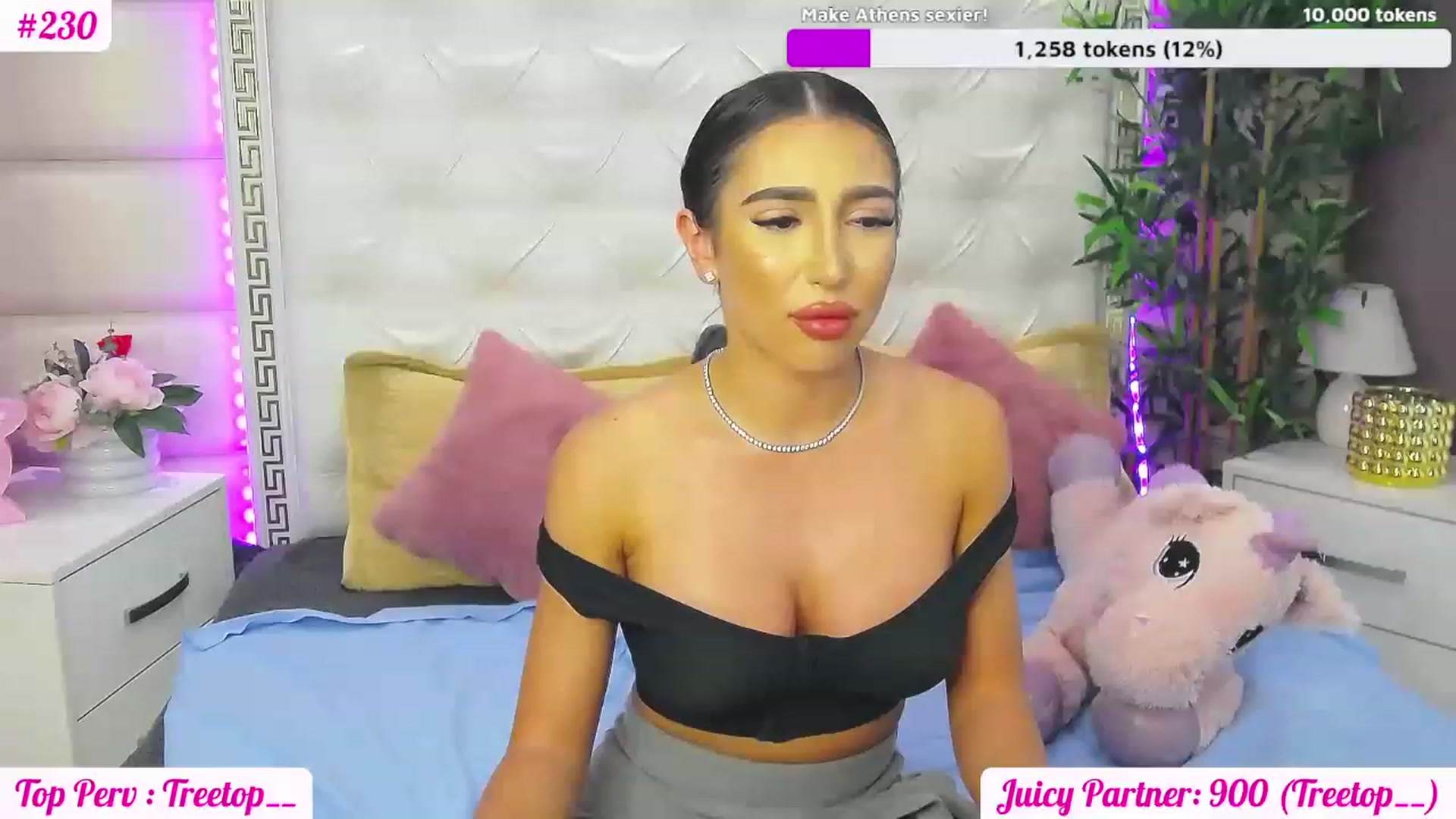 Gallery image thumbnail from JuicyJelly_'s myfreecams stream on, 06/22/2023, 14:40 image 16 of 20