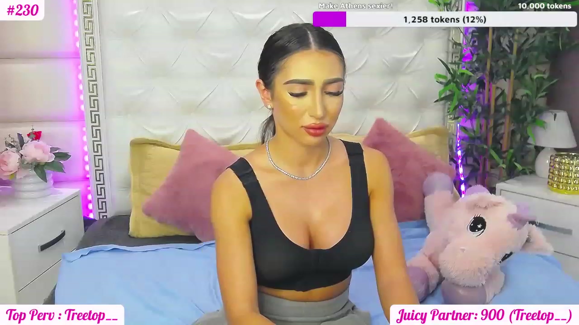 Gallery image thumbnail from JuicyJelly_'s myfreecams stream on, 06/22/2023, 14:40 image 2 of 20