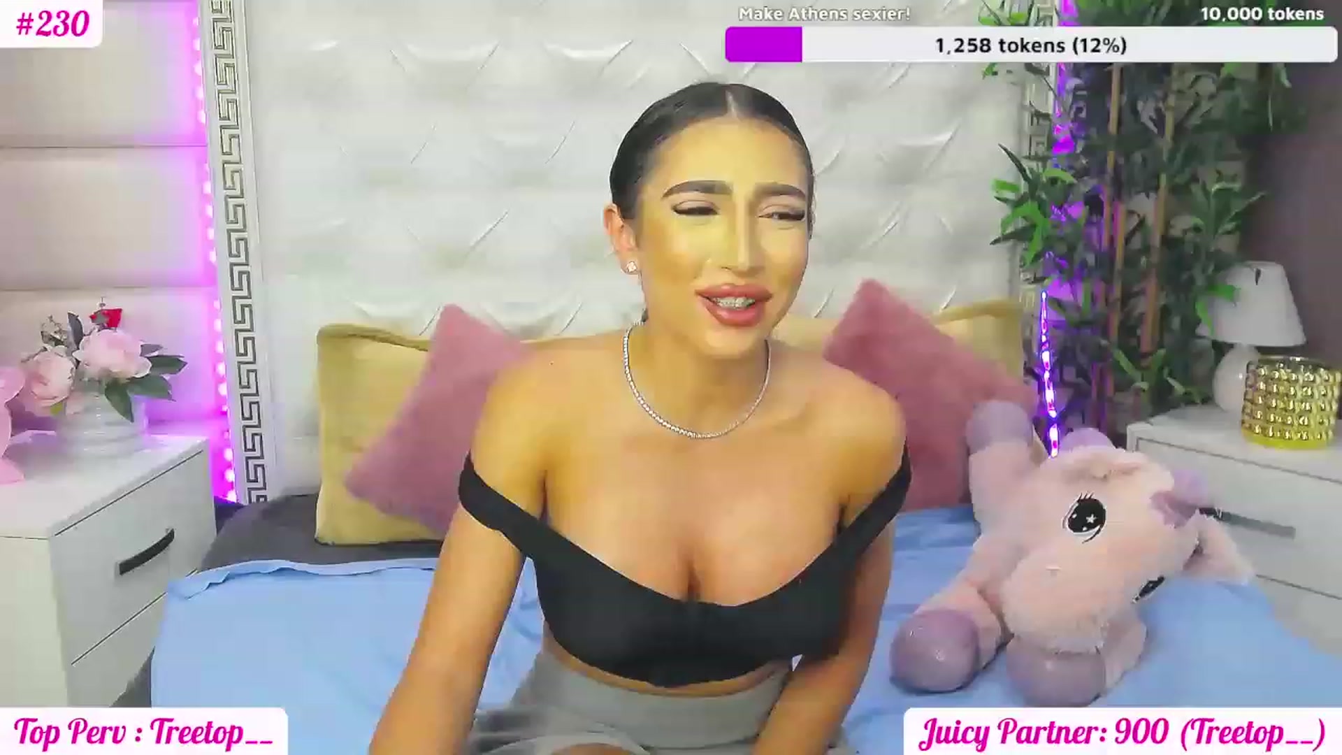 Gallery image thumbnail from JuicyJelly_'s myfreecams stream on, 06/22/2023, 14:40 image 11 of 20