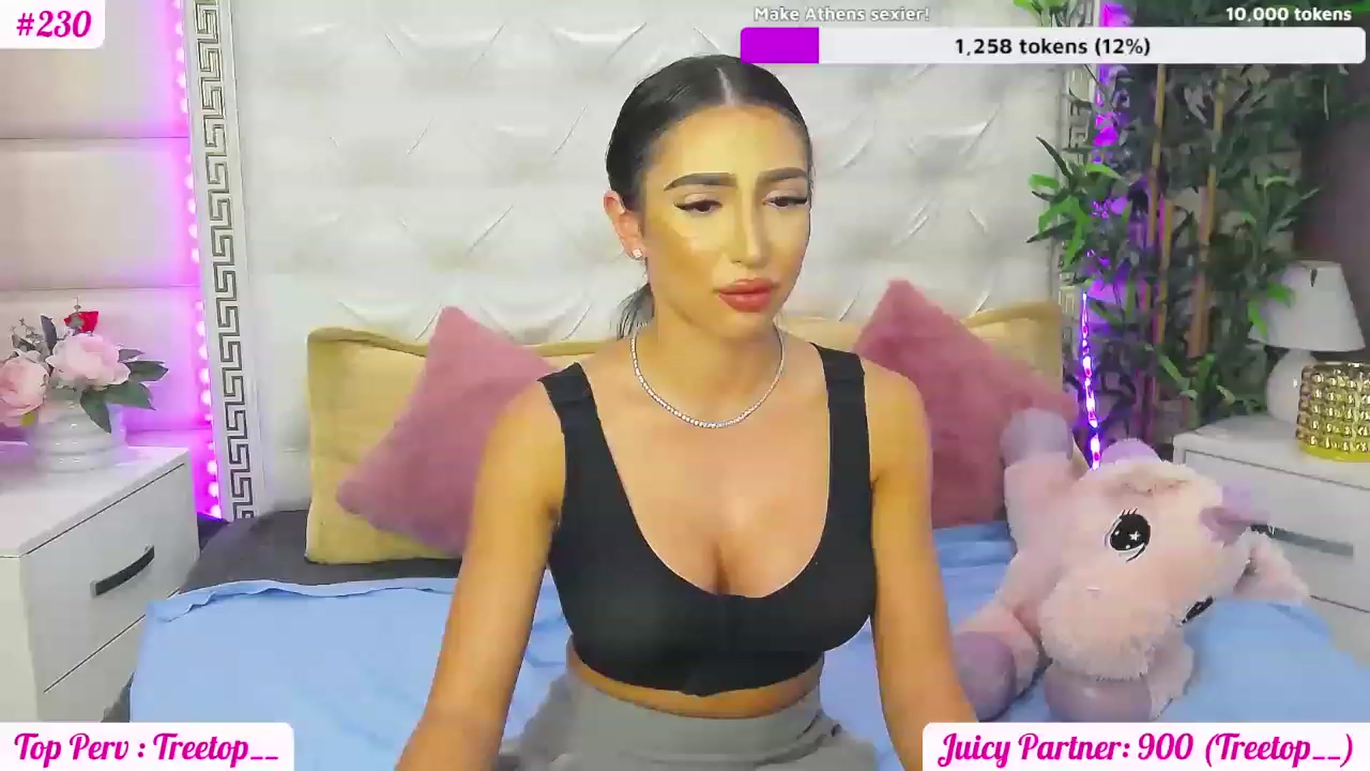 Gallery image thumbnail from JuicyJelly_'s myfreecams stream on, 06/22/2023, 14:40 image 3 of 20