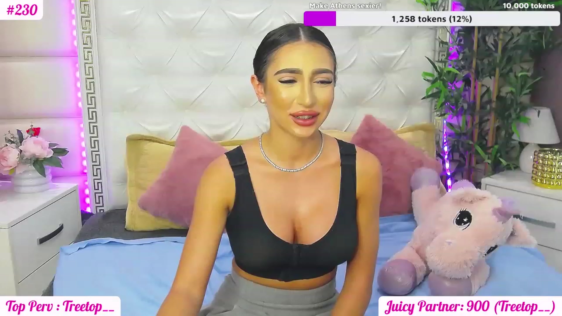 Gallery image thumbnail from JuicyJelly_'s myfreecams stream on, 06/22/2023, 14:40 image 5 of 20