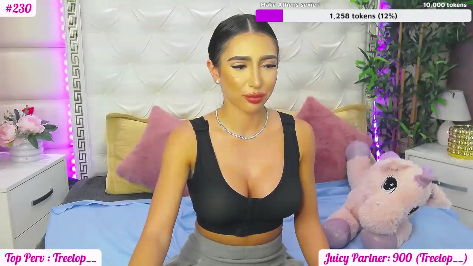 Gallery image thumbnail from JuicyJelly_'s myfreecams stream on, 06/22/2023, 14:40 image 7 of 20