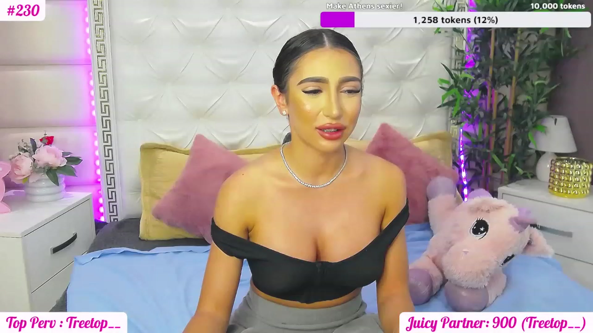 Gallery image thumbnail from JuicyJelly_'s myfreecams stream on, 06/22/2023, 14:40 image 15 of 20