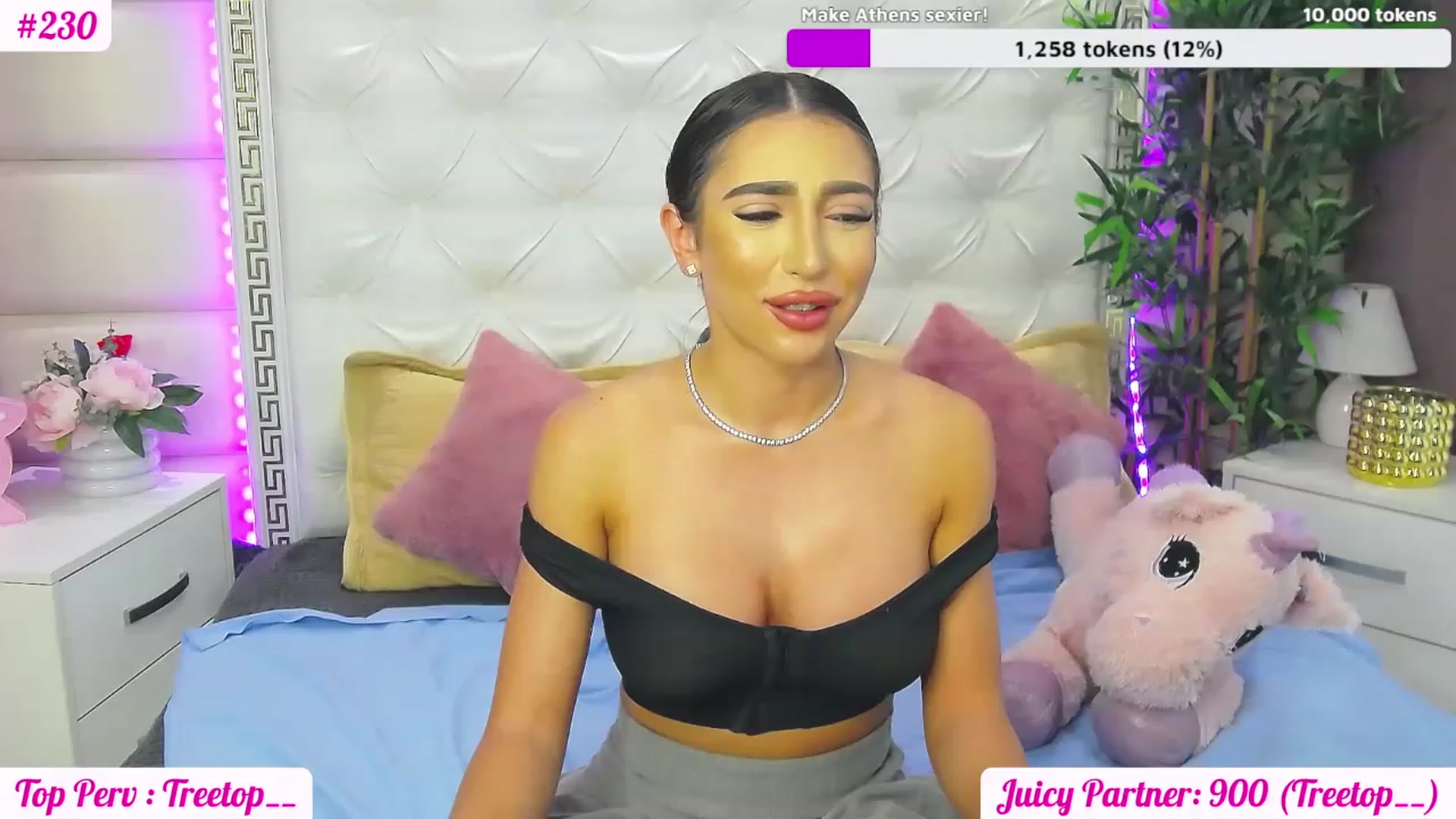 Gallery image thumbnail from JuicyJelly_'s myfreecams stream on, 06/22/2023, 14:40 image 18 of 20