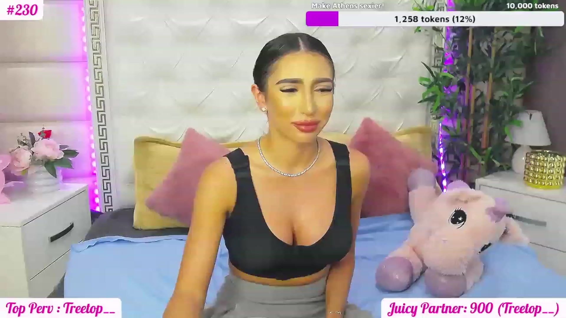 Gallery image thumbnail from JuicyJelly_'s myfreecams stream on, 06/22/2023, 14:40 image 8 of 20