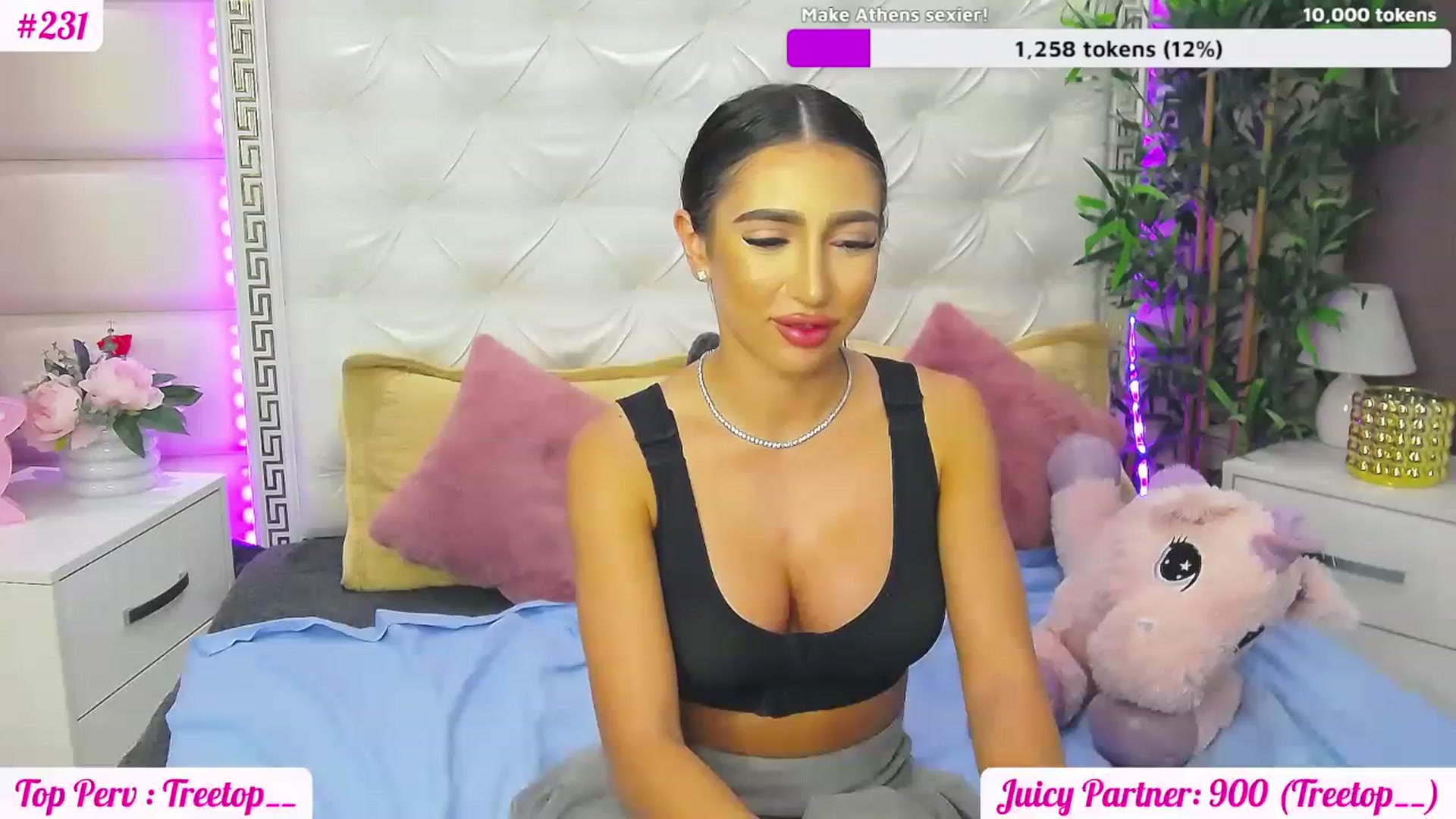 Gallery image thumbnail from JuicyJelly_'s myfreecams stream on, 06/22/2023, 16:23 image 18 of 20