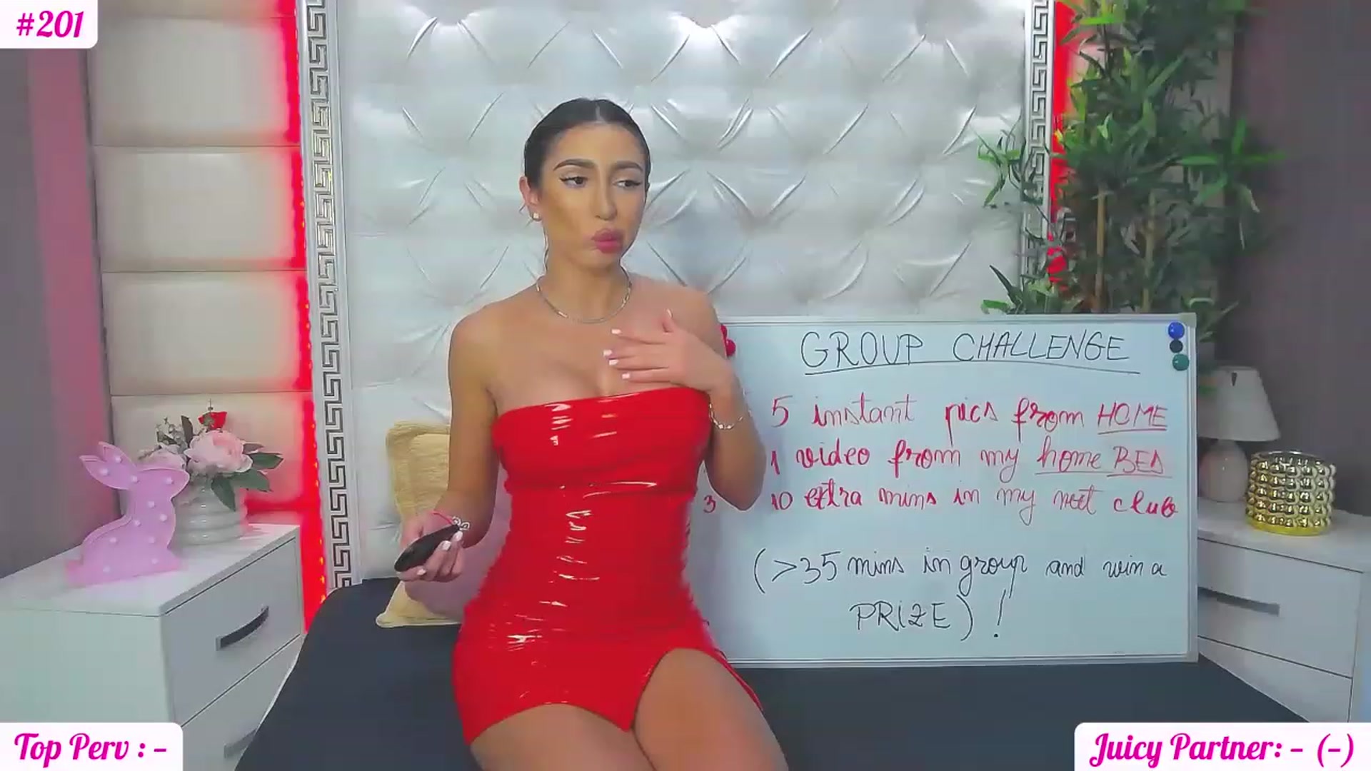 Gallery image thumbnail from JuicyJelly_'s myfreecams stream on, 06/29/2023, 16:17 image 18 of 20