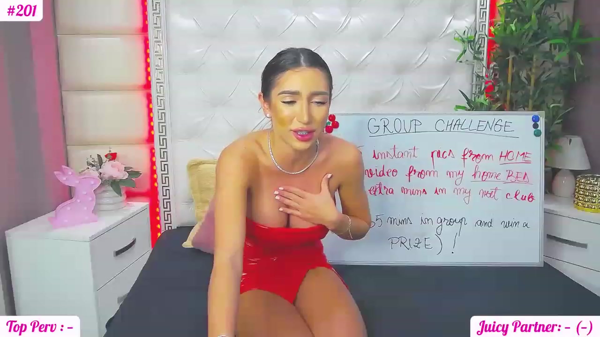 Gallery image thumbnail from JuicyJelly_'s myfreecams stream on, 06/29/2023, 16:36 image 20 of 20