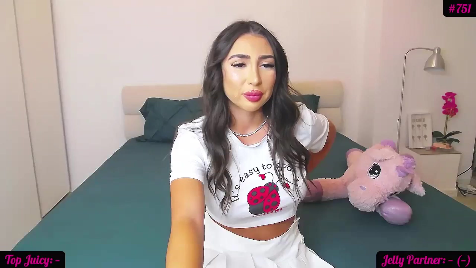 Gallery image thumbnail from JuicyJelly_'s myfreecams stream on, 09/25/2023, 14:25 image 9 of 20
